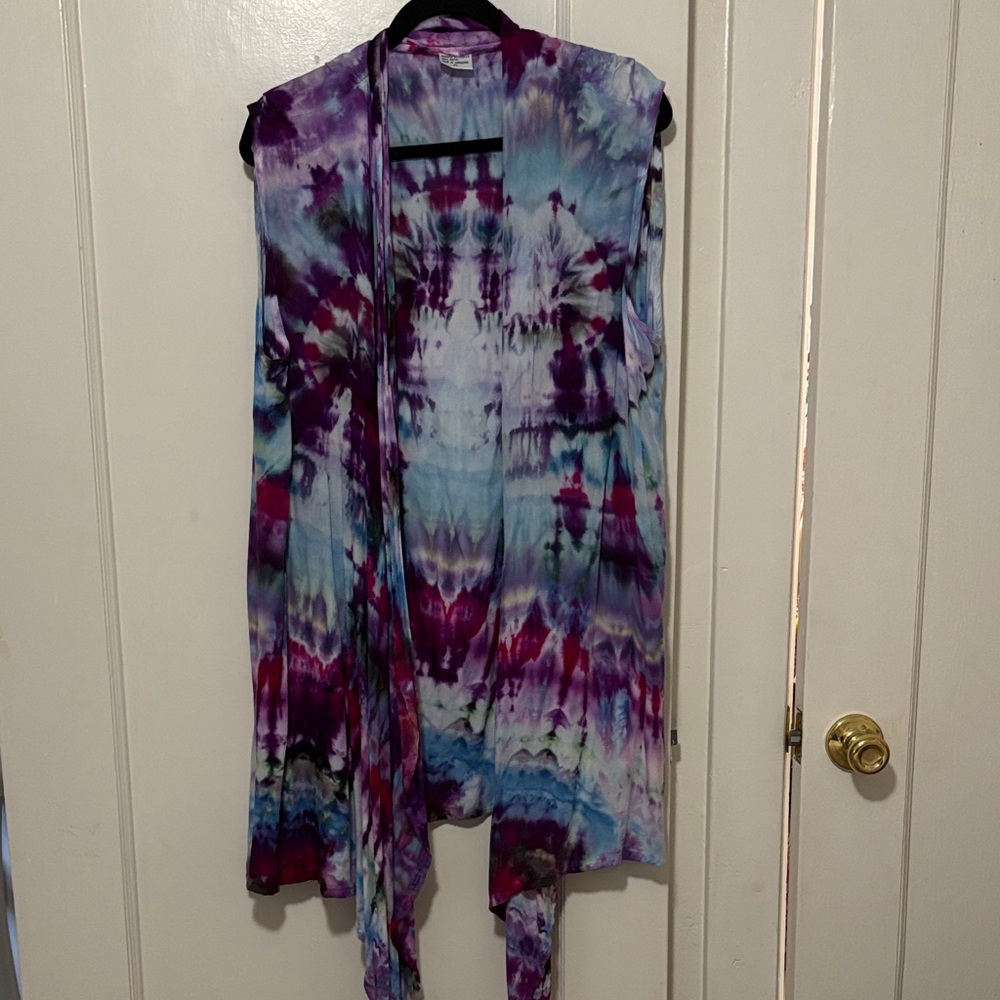 Tie-Dye Open Front Duster Vest in Purple & Blue
